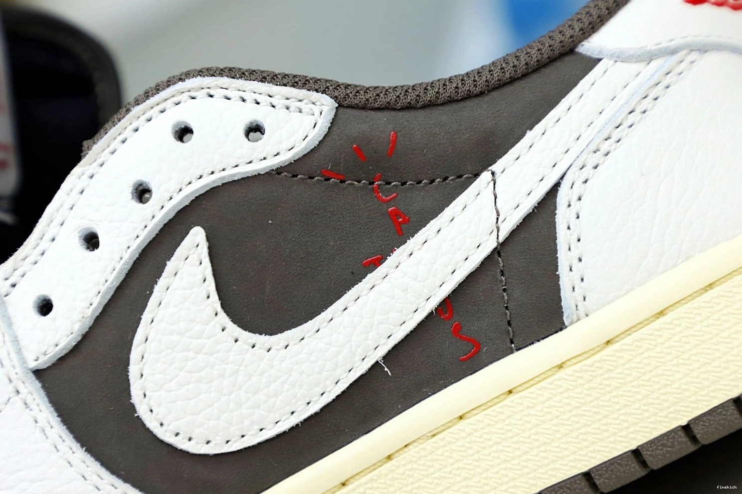 MOCHA SCOTT TRAVIS OG 1 AIR LOW X REVERSE JORDAN 0913